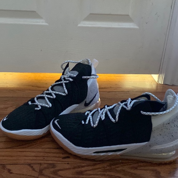 Nike Other - Lebron 18’s black white gum